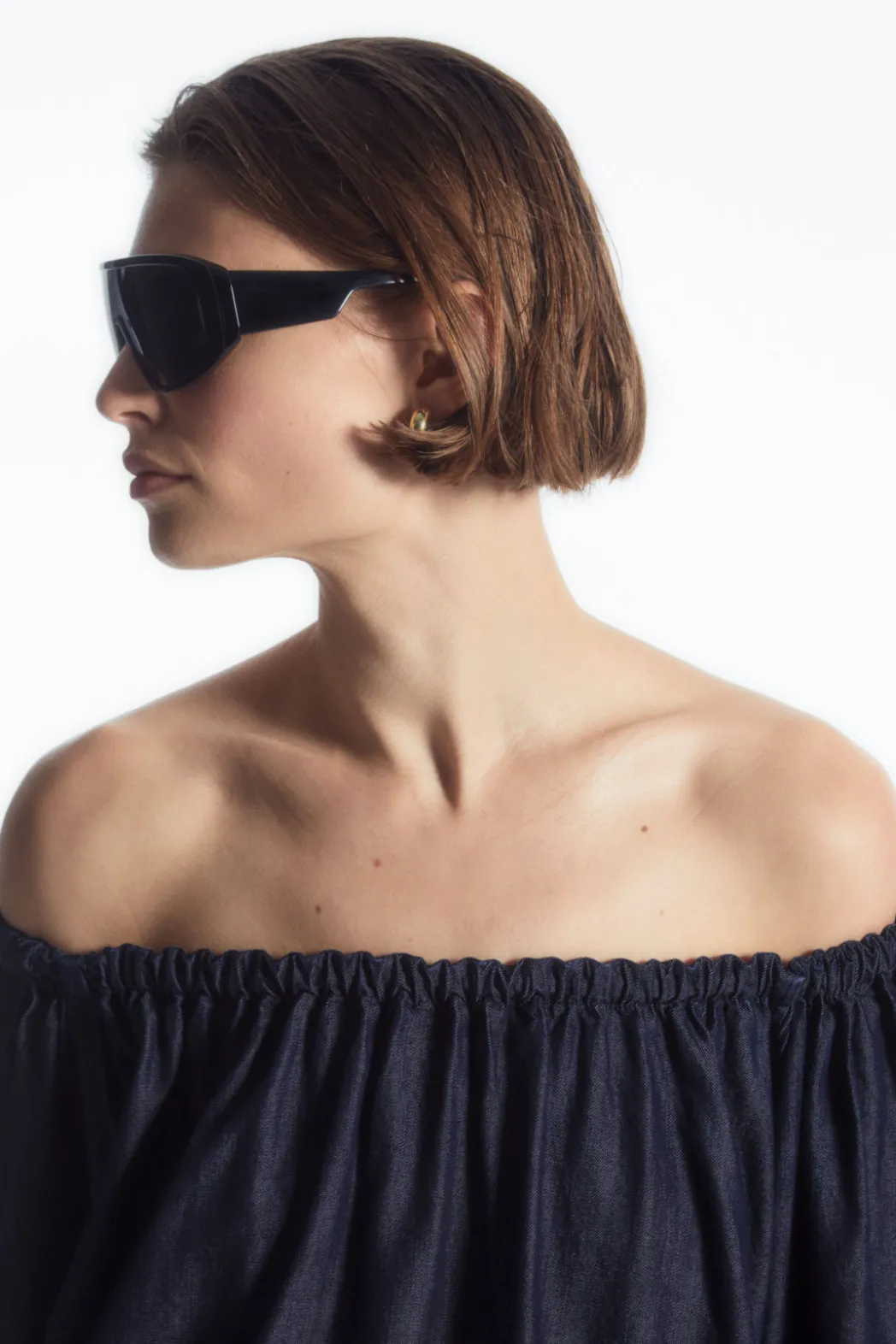 New COS OVERSIZED DENIM OFF-THE-SHOULDER BLOUSE INDIGO BLUE