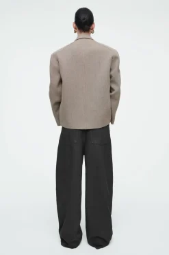 COS OVERSIZED EXAGGERATED-SHOULDER BLAZER BROWN