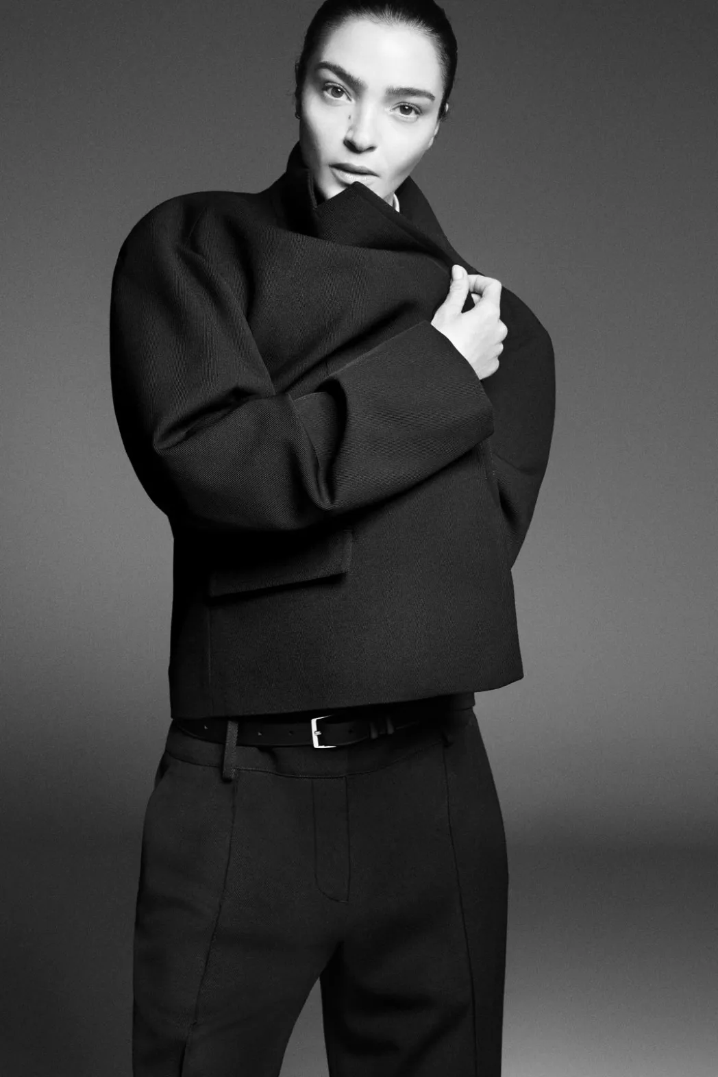 Discount COS OVERSIZED EXAGGERATED-SHOULDER BLAZER BLACK