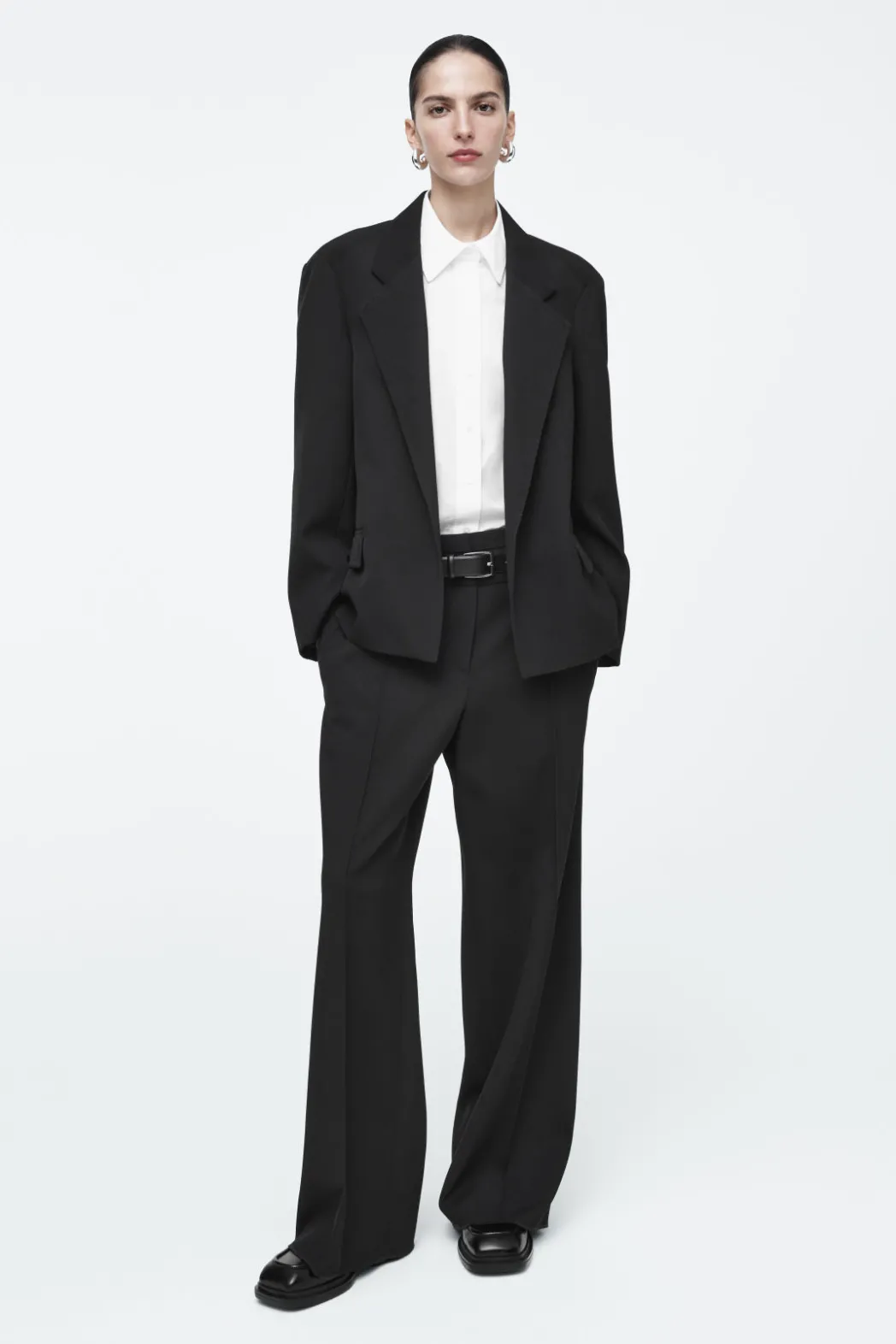 Discount COS OVERSIZED EXAGGERATED-SHOULDER BLAZER BLACK