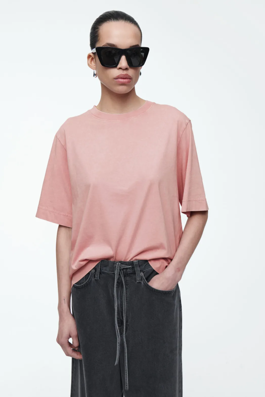 Discount COS OVERSIZED FADED T-SHIRT DUSTY PINK