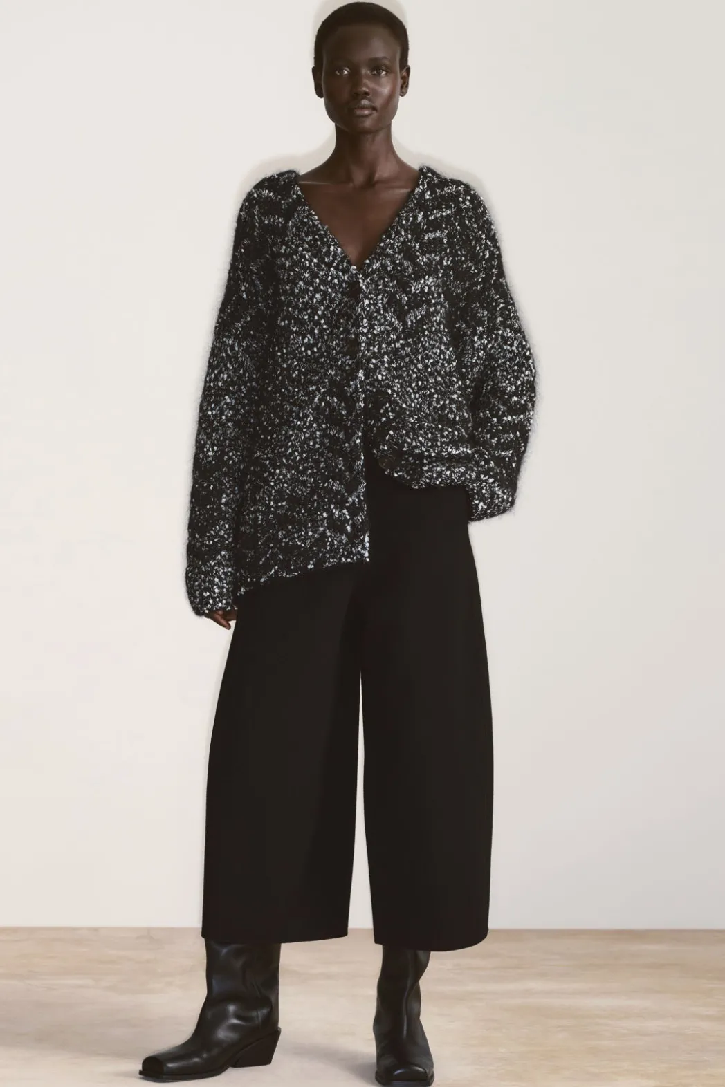 Online COS OVERSIZED HERRINGBONE MOHAIR-BLEND CARDIGAN BLACK / HERRINGBONE