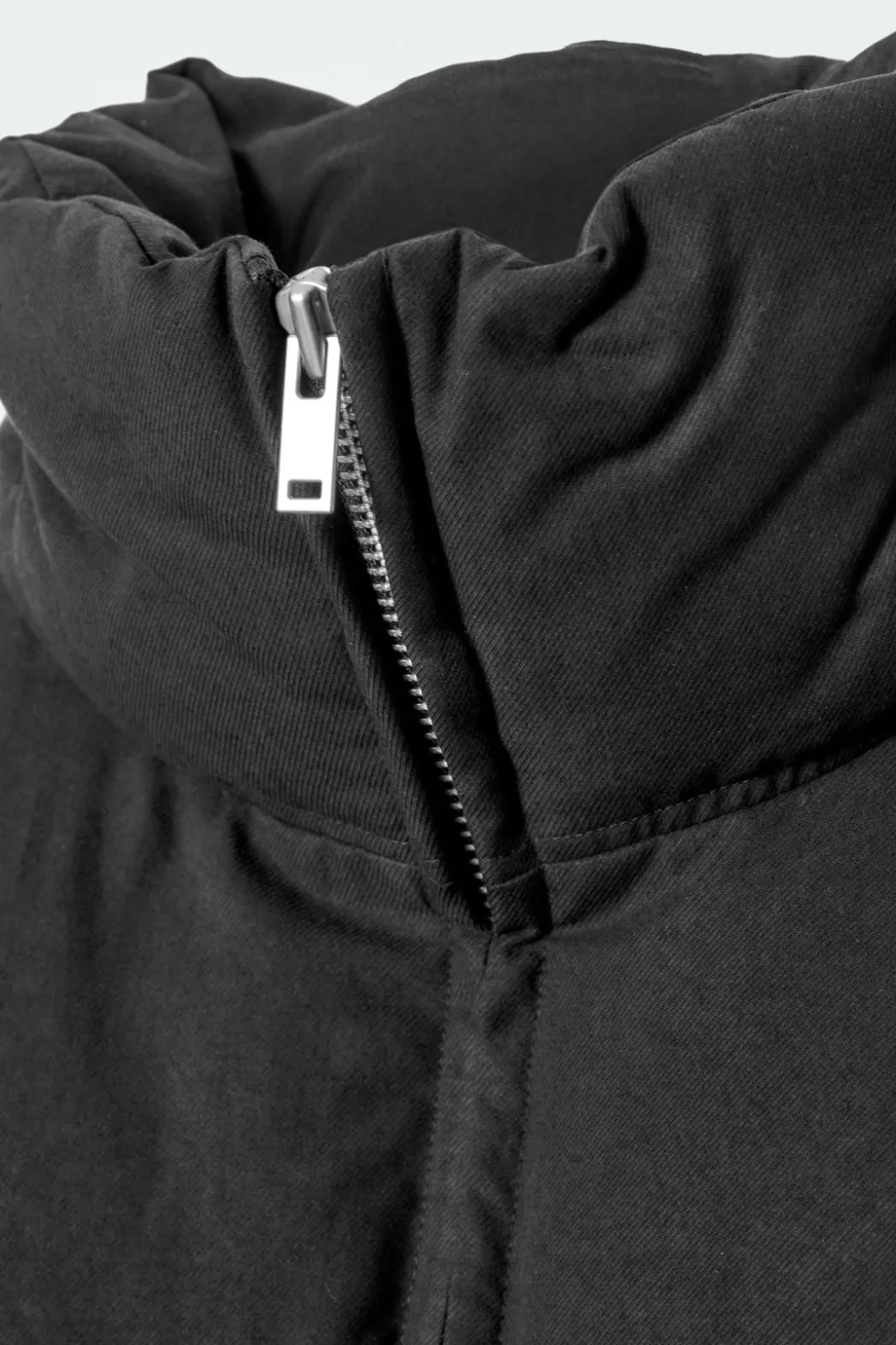 New COS OVERSIZED HOODED DOWN PUFFER JACKET BLACK