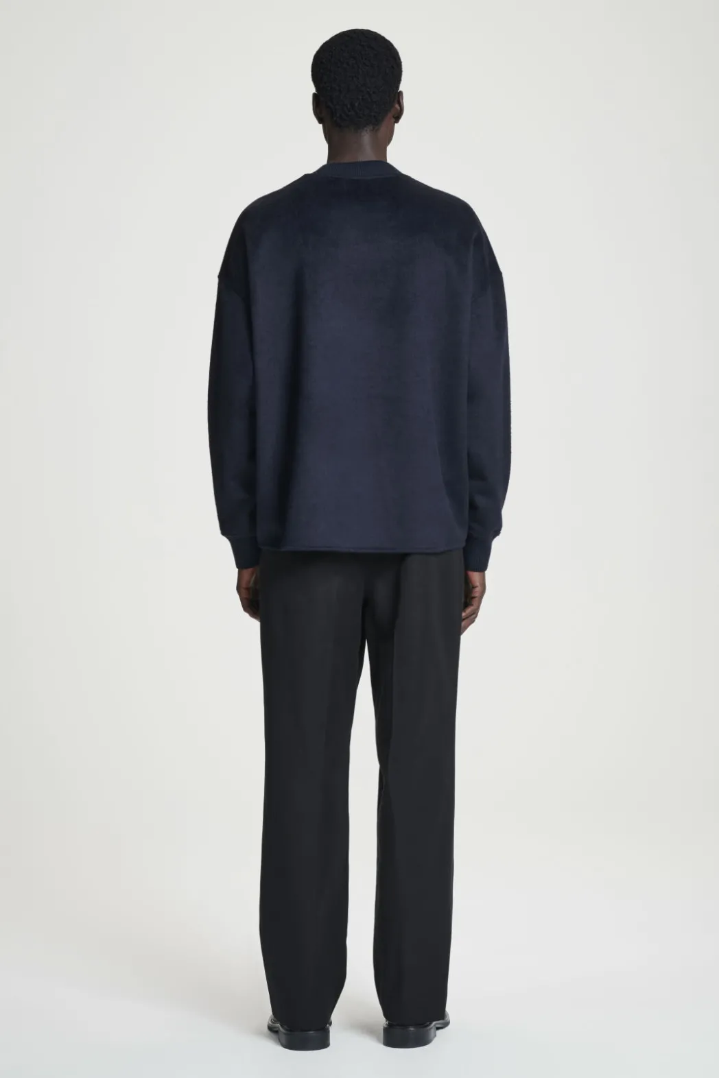 COS OVERSIZED MERINO-WOOL JERSEY SWEATER NAVY