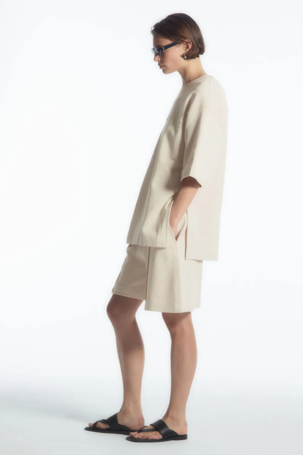 Clearance COS OVERSIZED MID-WEIGHT T-SHIRT ECRU