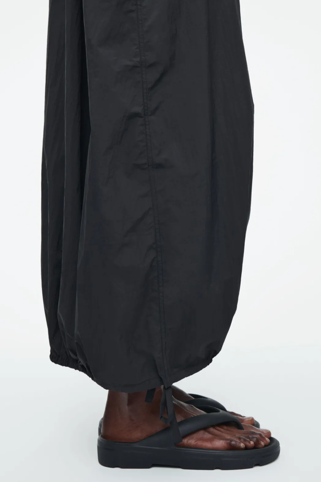 Online COS OVERSIZED PARACHUTE MAXI DRESS BLACK
