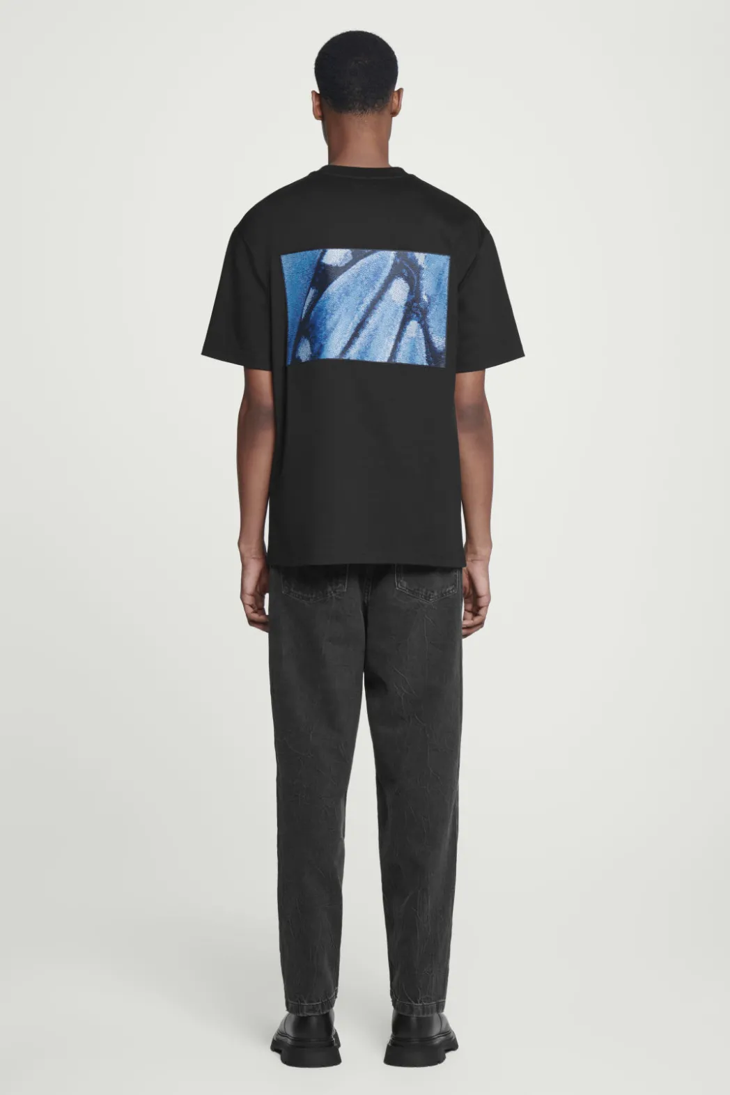 Best COS OVERSIZED PRINTED T-SHIRT BLACK / BLUE