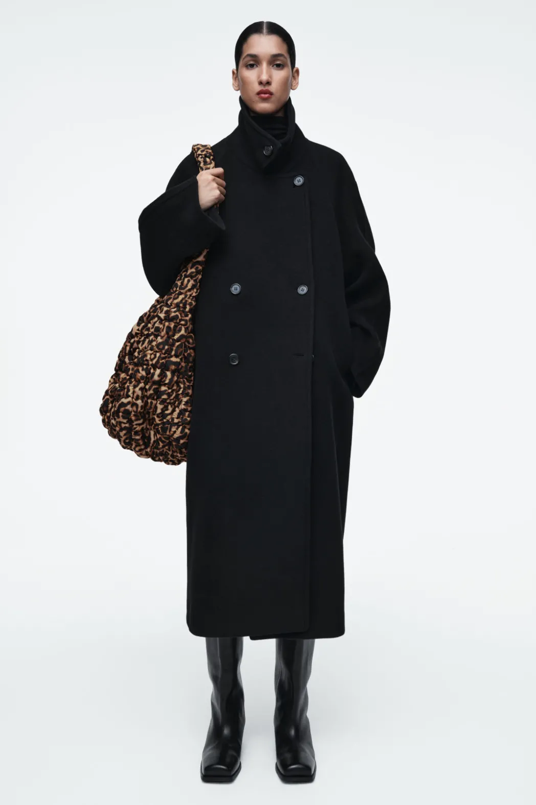 Outlet COS OVERSIZED QUILTED CROSSBODY LEOPARD