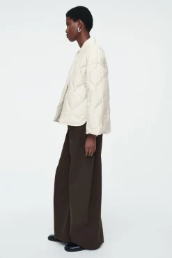 Clearance COS OVERSIZED QUILTED JACKET OFF-WHITE