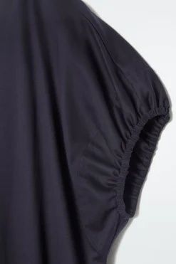 COS OVERSIZED RUCHED-SLEEVE V-NECK DRESS NAVY