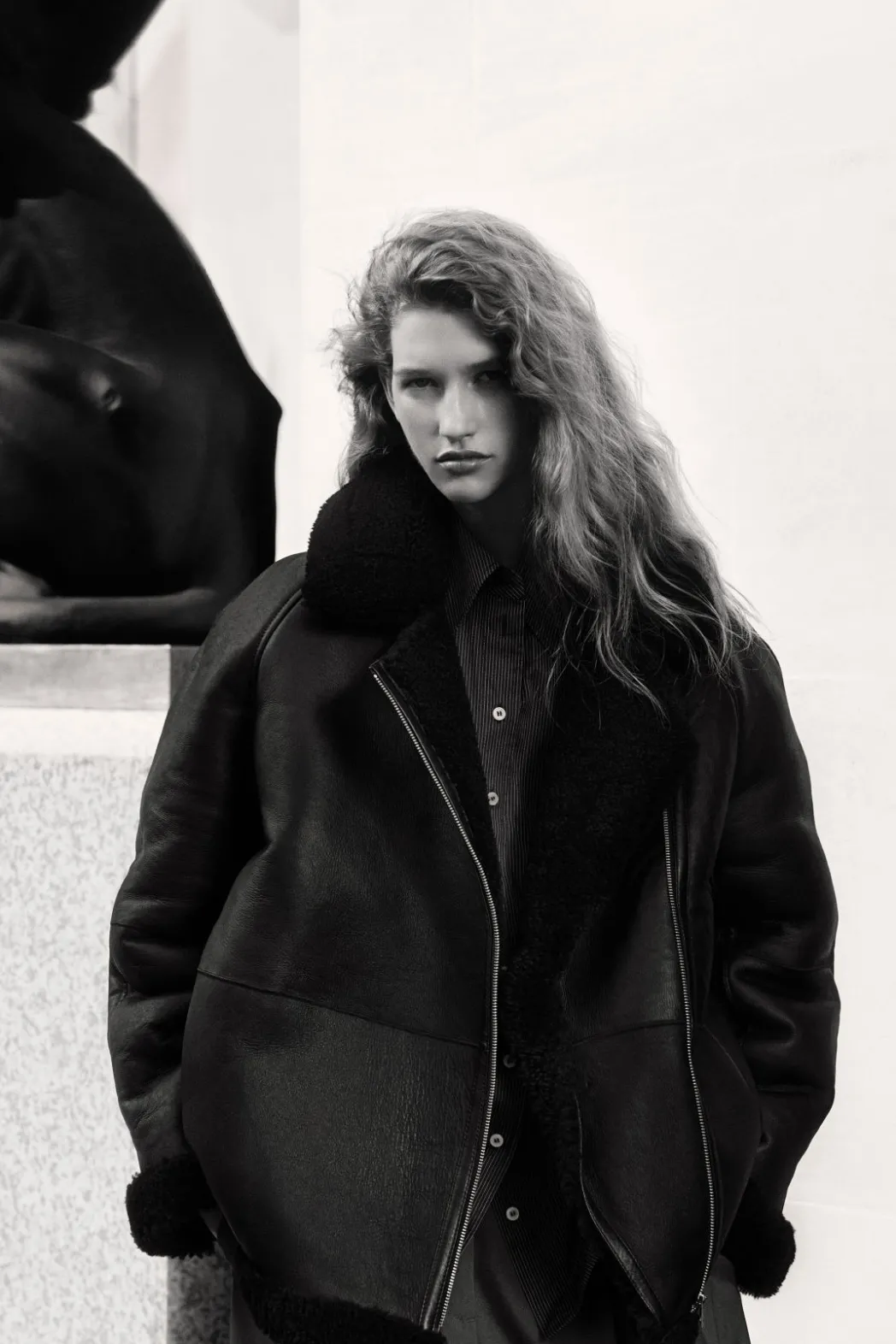 Discount COS OVERSIZED SHEARLING AVIATOR JACKET BLACK