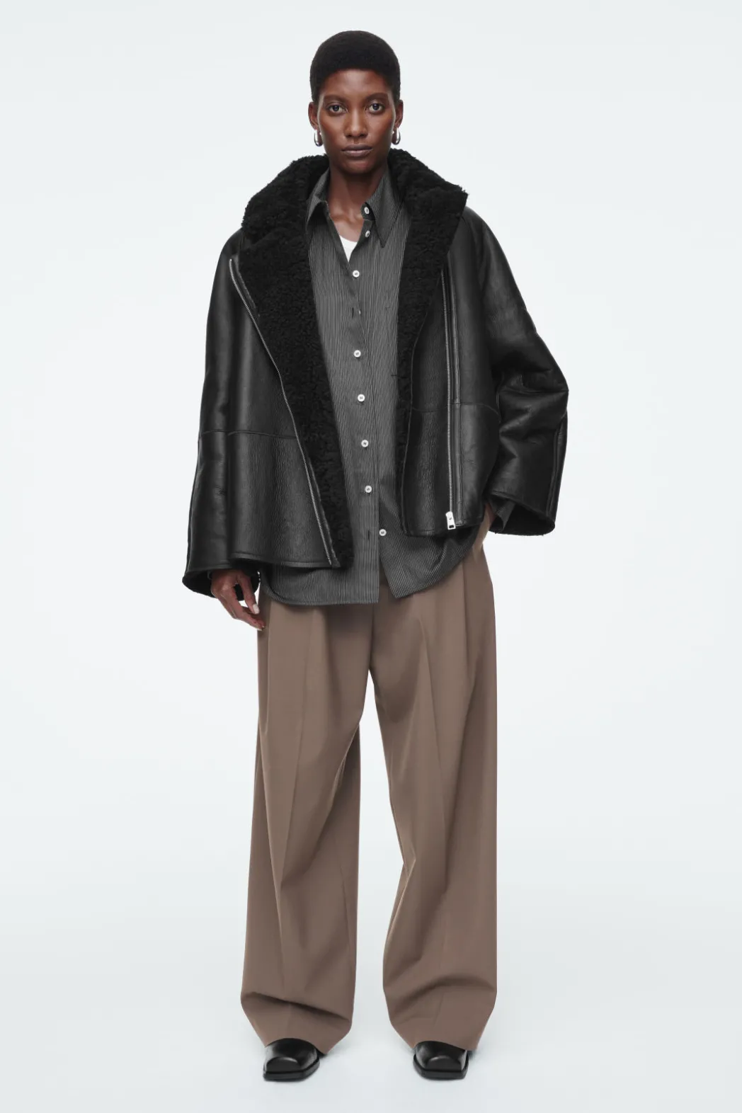 Discount COS OVERSIZED SHEARLING AVIATOR JACKET BLACK