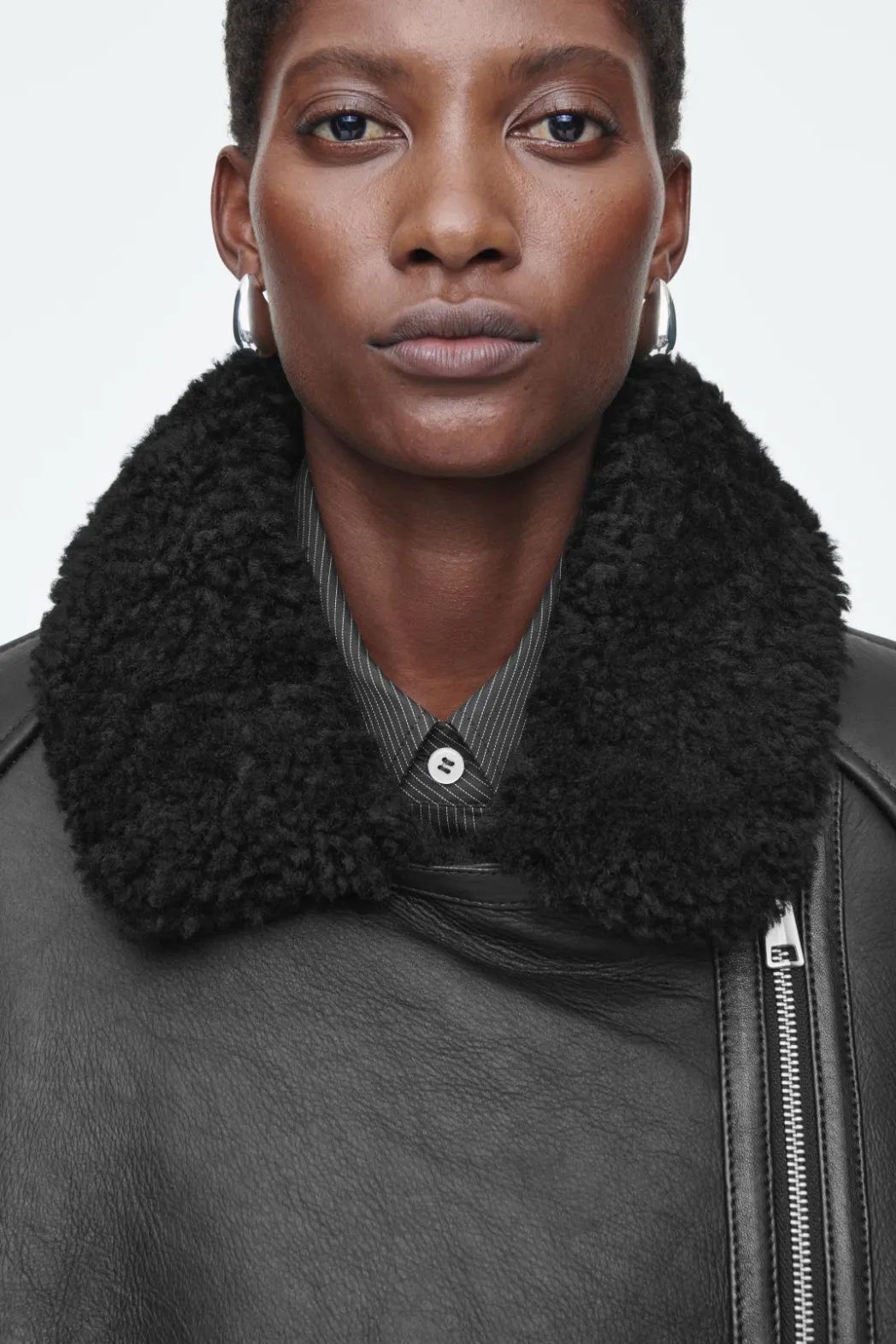 Discount COS OVERSIZED SHEARLING AVIATOR JACKET BLACK