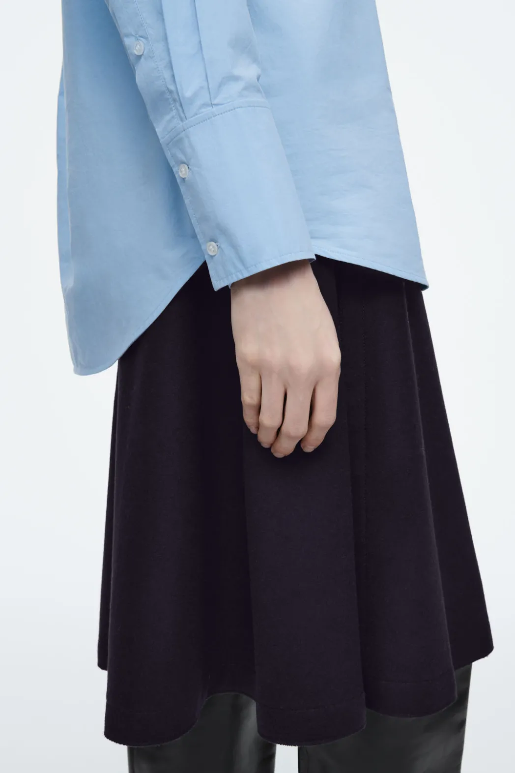 Outlet COS OVERSIZED TAILORED SHIRT LIGHT BLUE