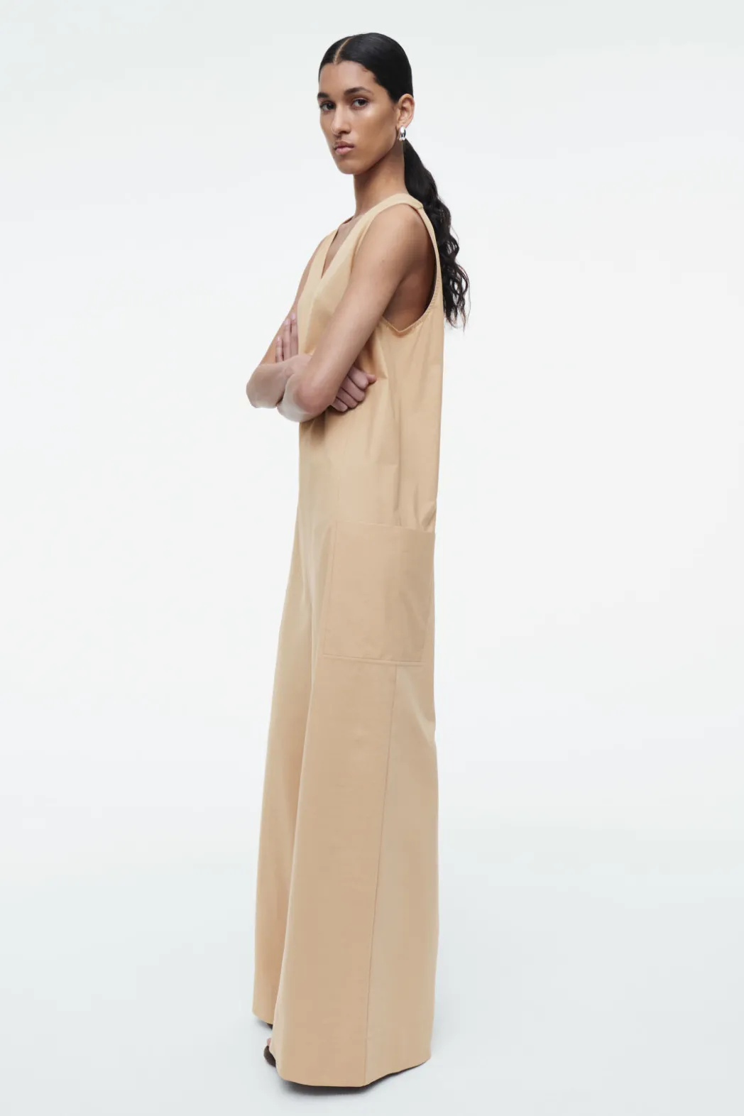 Online COS OVERSIZED V-NECK JUMPSUIT BEIGE