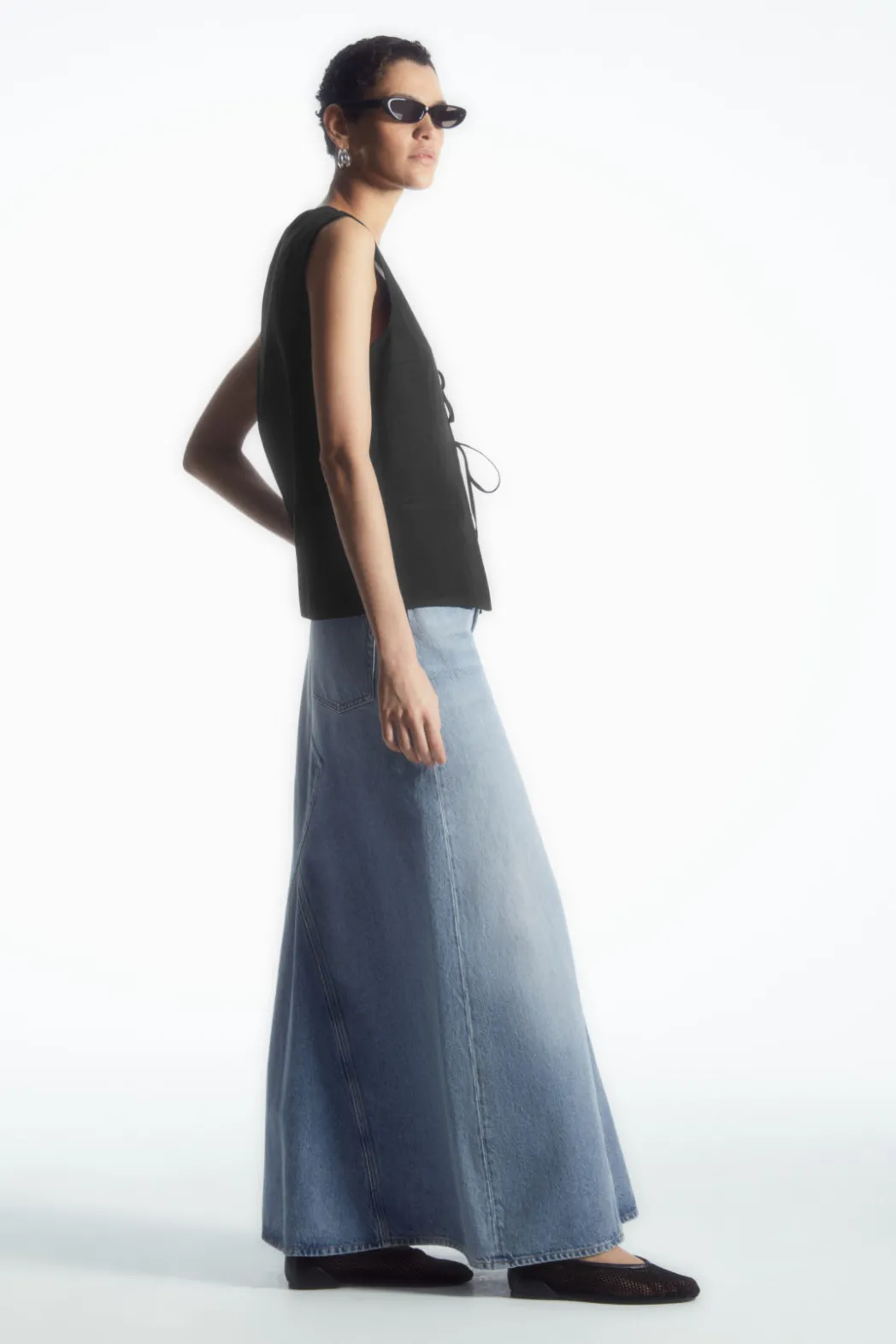 Outlet COS PANELED DENIM MAXI SKIRT BLUE