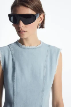 Online COS PANELED DENIM MINI DRESS LIGHT BLUE