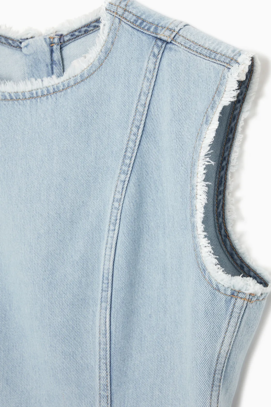 Online COS PANELED DENIM MINI DRESS LIGHT BLUE