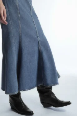 Hot COS PANELED FLARED DENIM SKIRT FADED BLUE