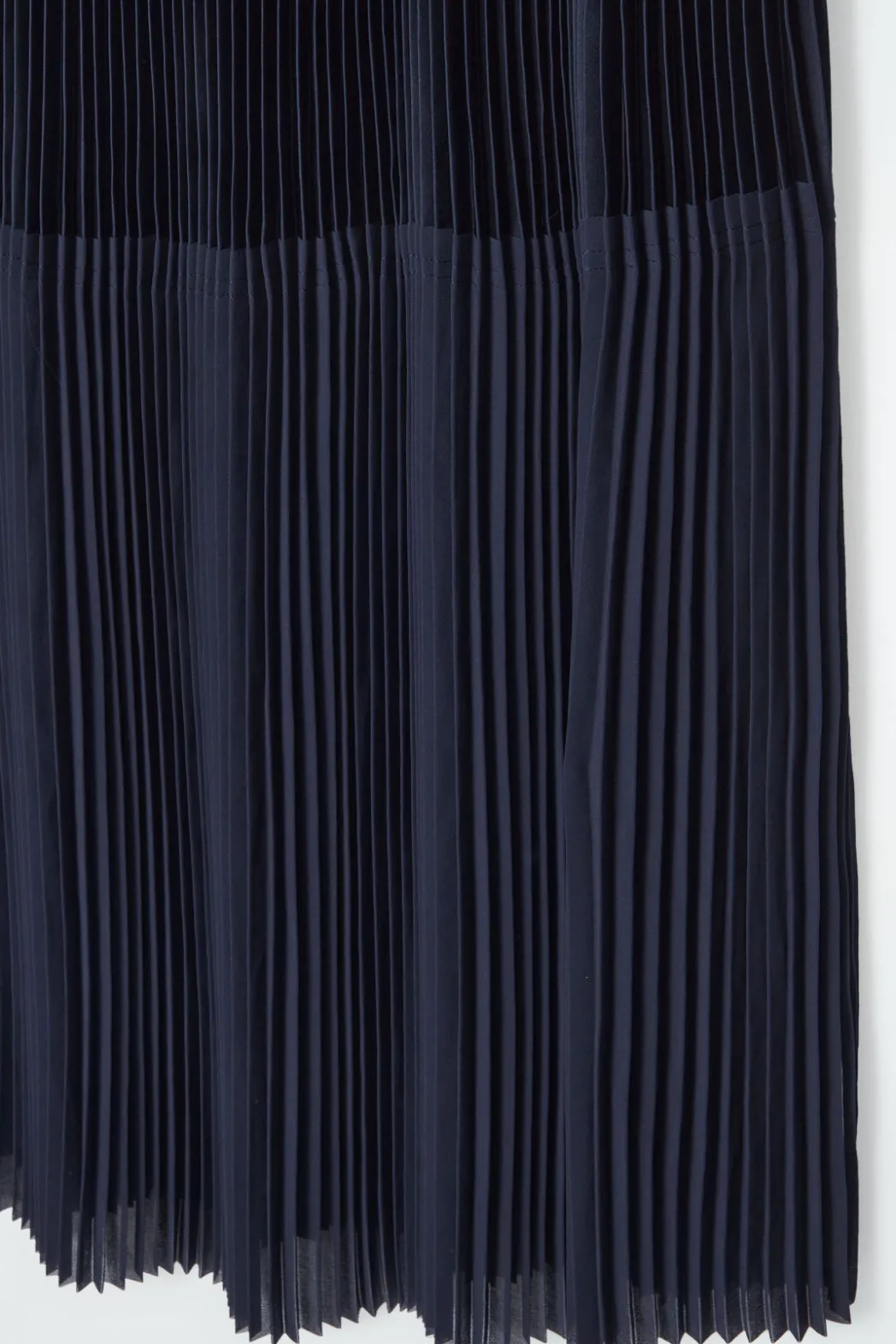 Best COS PANELED PLEATED COLUMN MAXI SKIRT NAVY