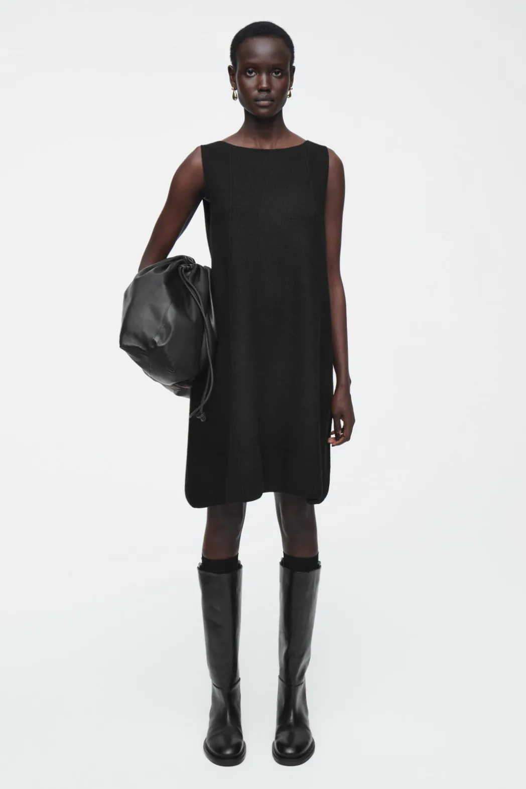 Hot COS PANELED WOOL SHIFT DRESS BLACK