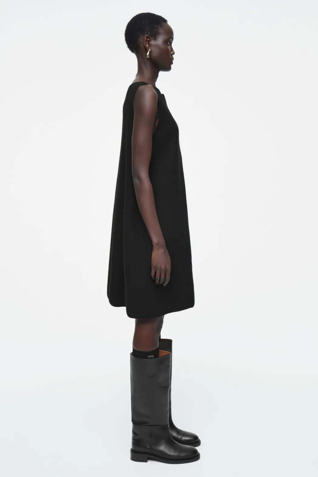 Hot COS PANELED WOOL SHIFT DRESS BLACK