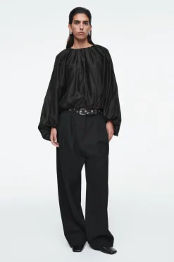 Online COS PARACHUTE BLOUSE BLACK