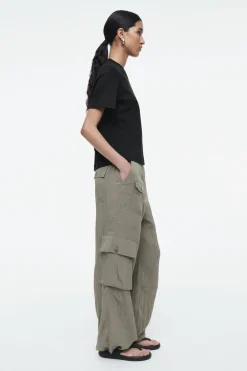 Outlet COS PARACHUTE CARGO PANTS GRAY