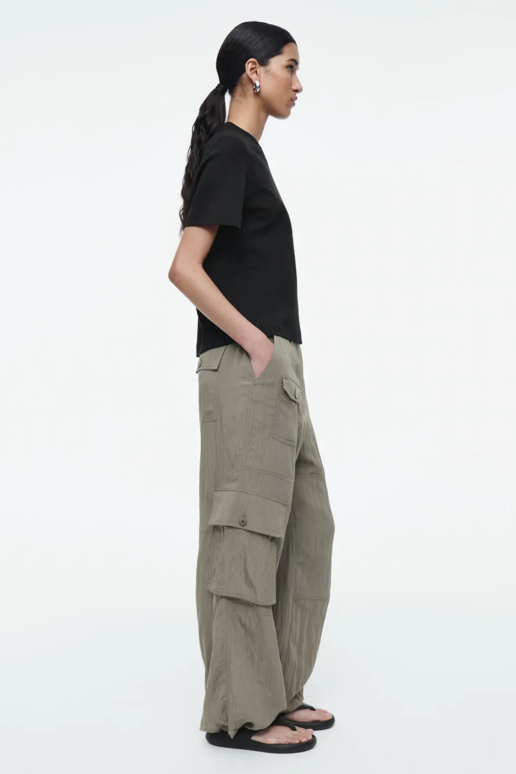 Outlet COS PARACHUTE CARGO PANTS GRAY