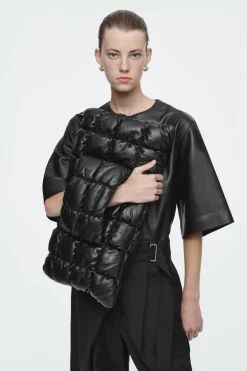 Clearance COS PILLOW OVERSIZED QUILTED CLUTCH - LEATHER BLACK