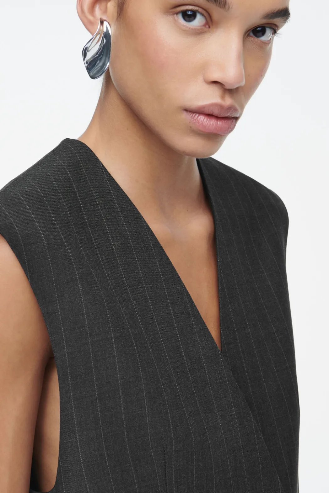 Online COS PINSTRIPED WOOL WAISTCOAT DARK GRAY / PINSTRIPED