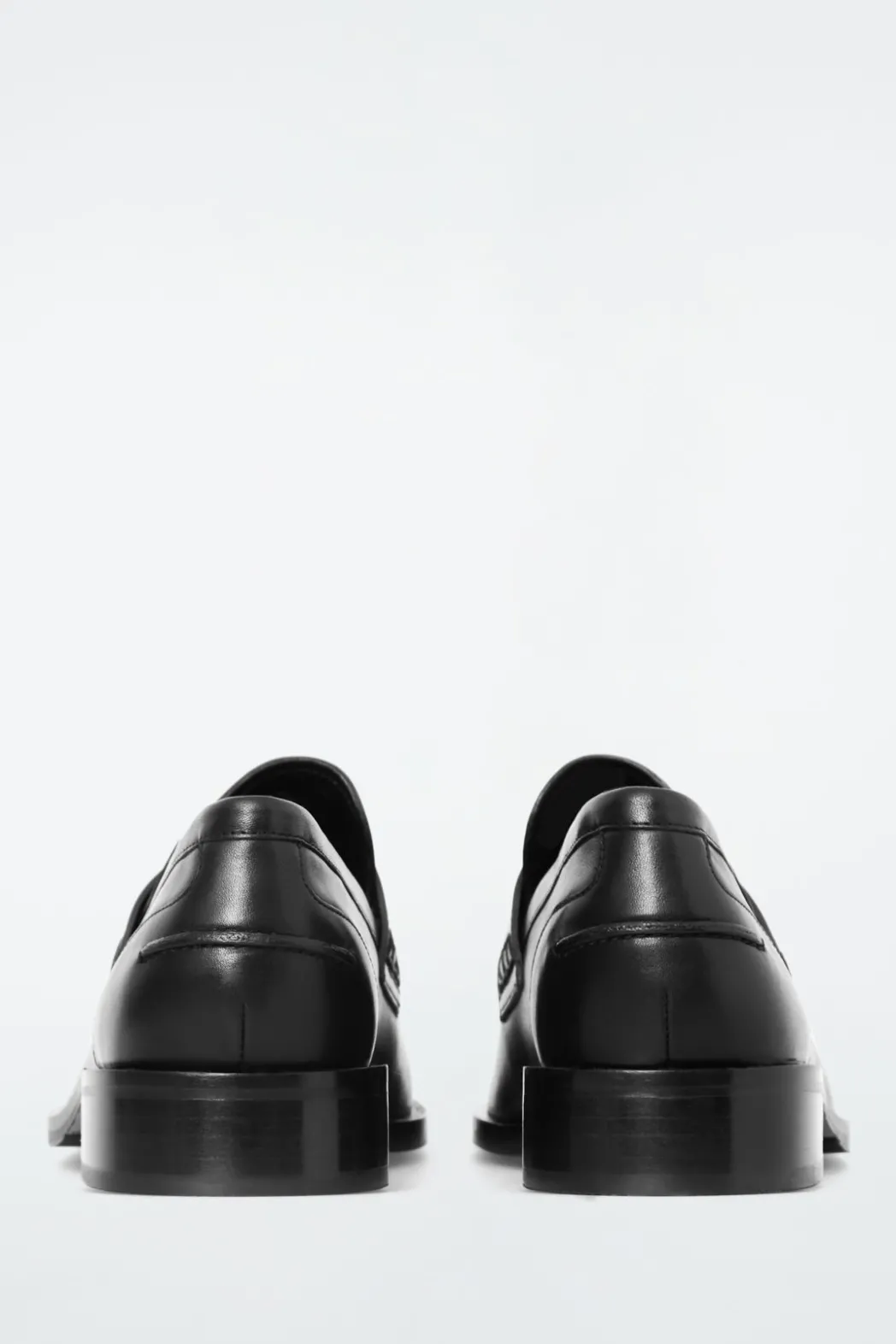 Best COS PINTUCKED LEATHER PENNY LOAFERS BLACK