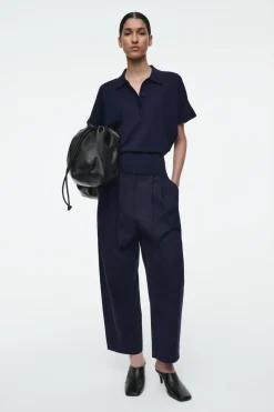 Discount COS PLEATED BARREL-LEG COTTON PANTS NAVY