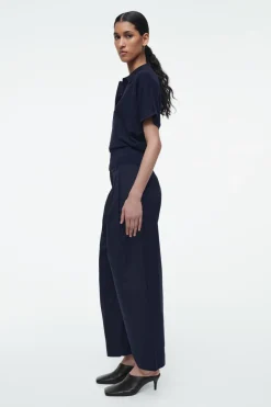 Discount COS PLEATED BARREL-LEG COTTON PANTS NAVY
