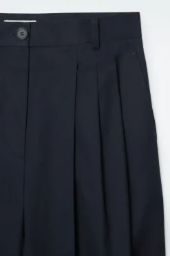 Discount COS PLEATED BARREL-LEG COTTON PANTS NAVY