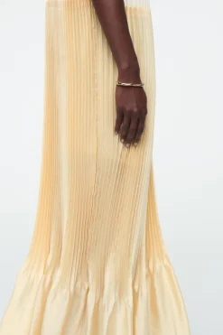 COS PLISSÉ HALTERNECK MAXI DRESS CHAMPAGNE / YELLOW