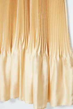 COS PLISSÉ HALTERNECK MAXI DRESS CHAMPAGNE / YELLOW