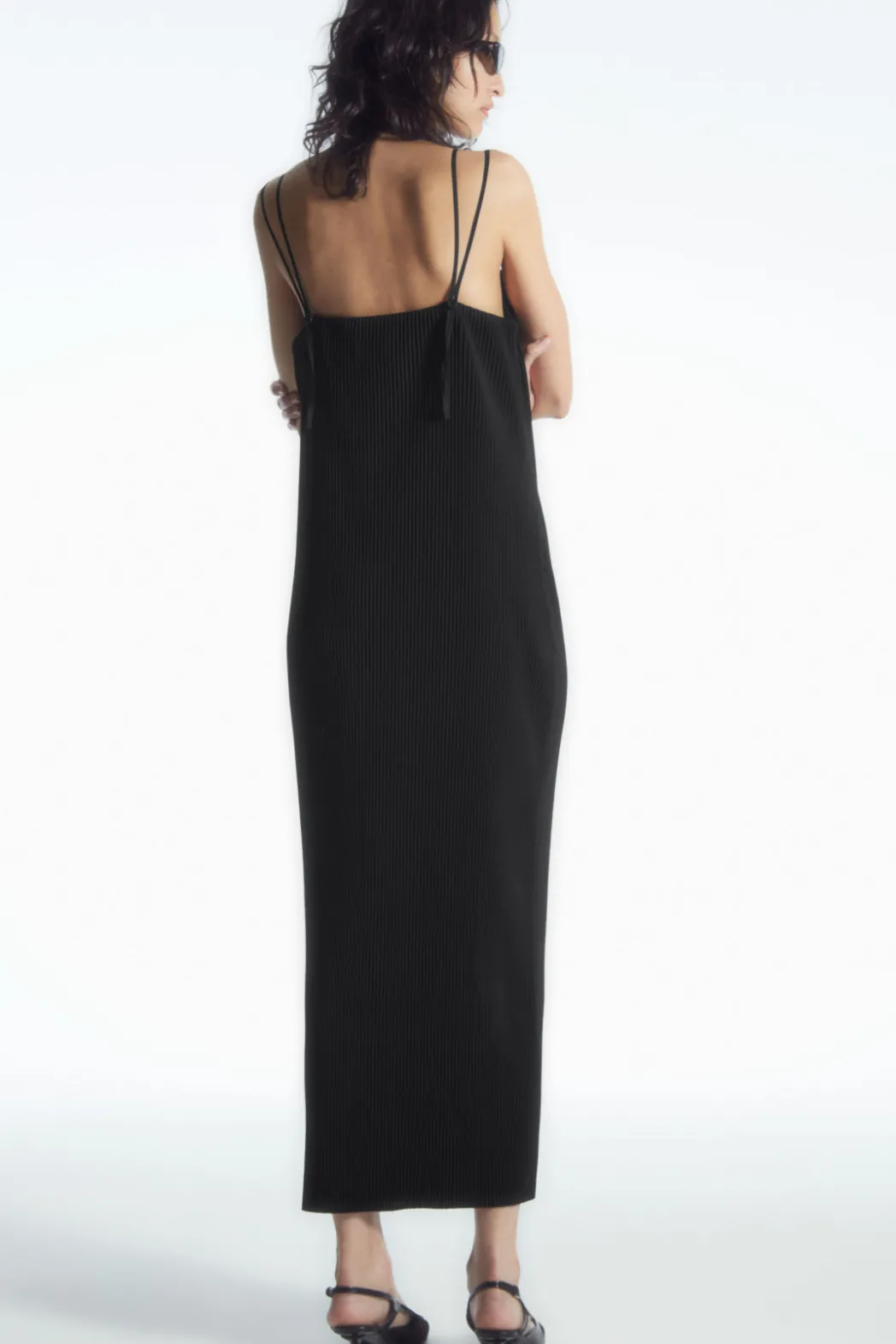 Sale COS PLISSÉ MIDI SLIP DRESS BLACK