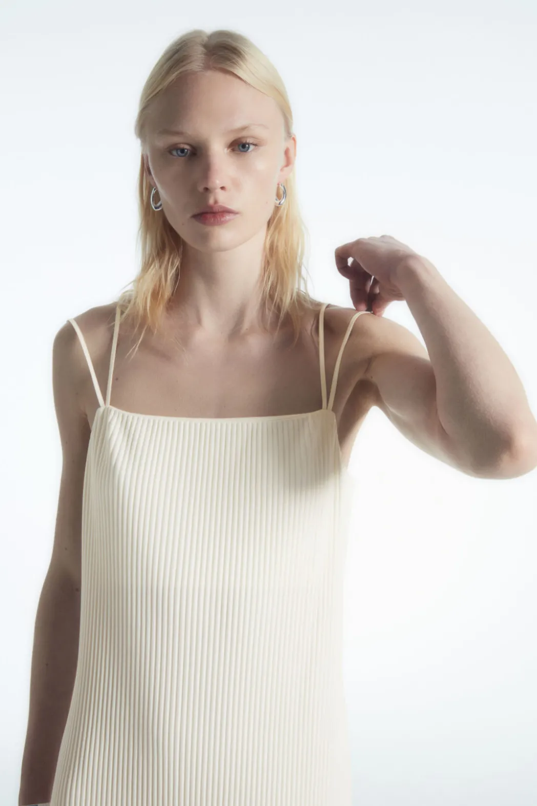 Clearance COS PLISSÉ MIDI SLIP DRESS WHITE