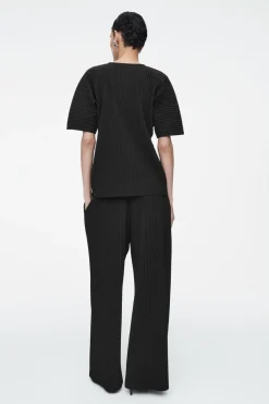 Discount COS PLISSÉ TOP BLACK