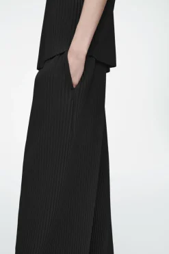 Best COS PLISSÉ WIDE-LEG PANTS BLACK