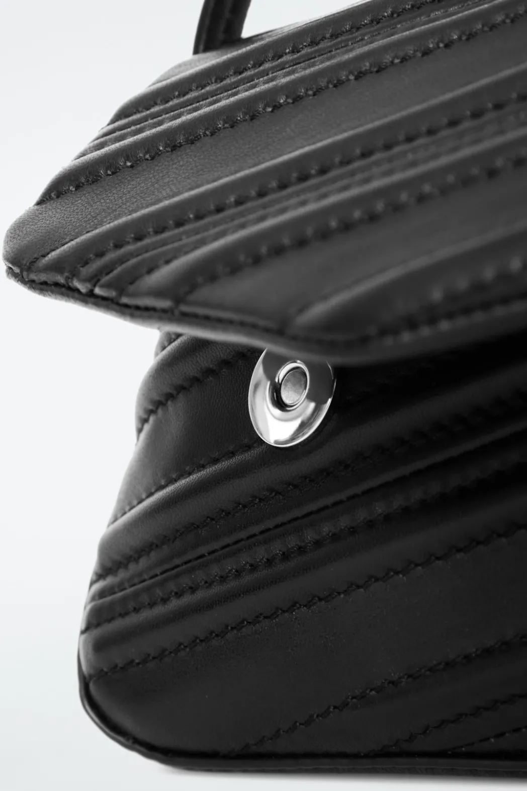 Clearance COS POINTE SHOULDER BAG - LEATHER BLACK