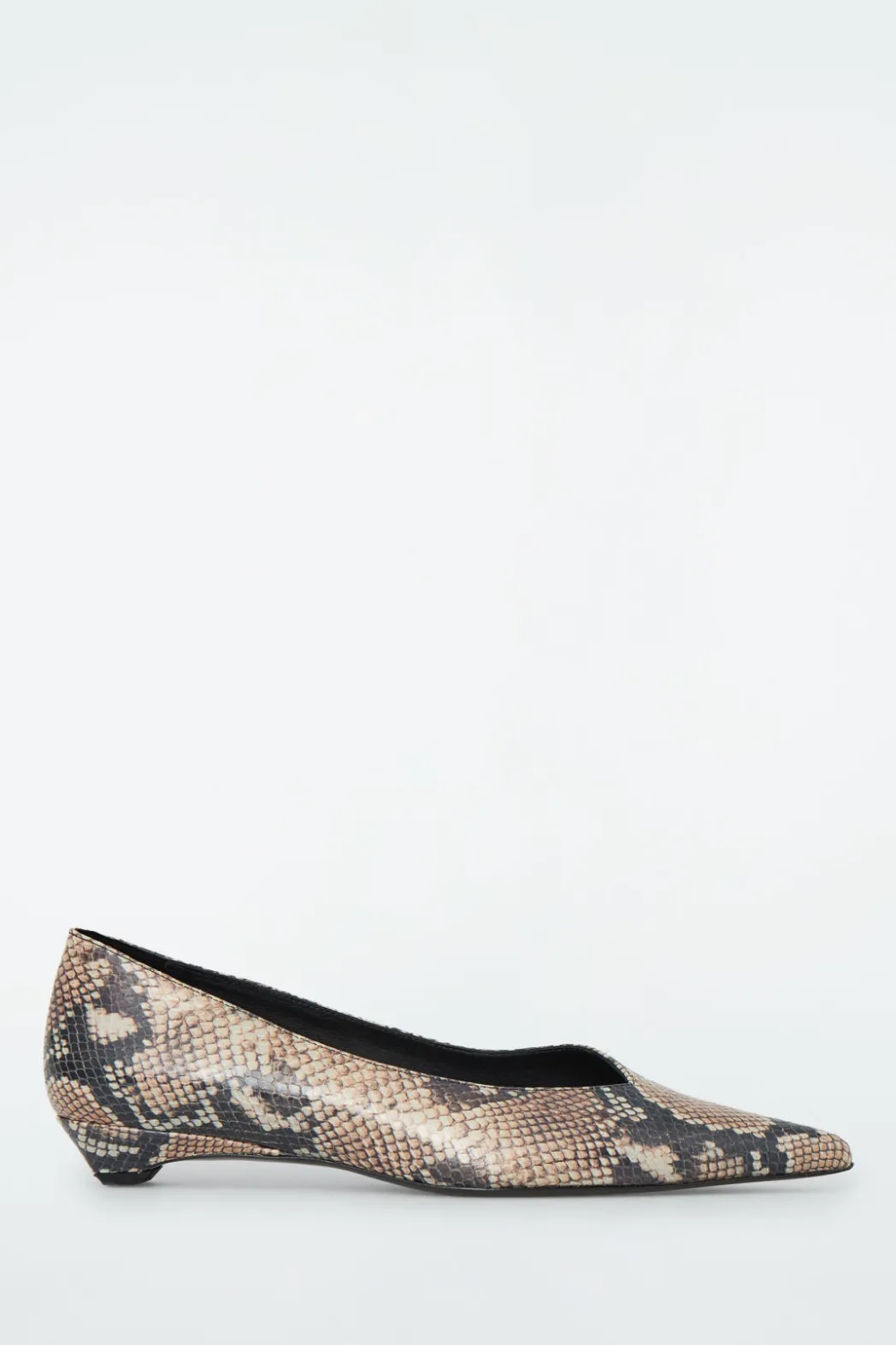 New COS POINTED LEATHER KITTEN-HEEL PUMPS SNAKE-EFFECT