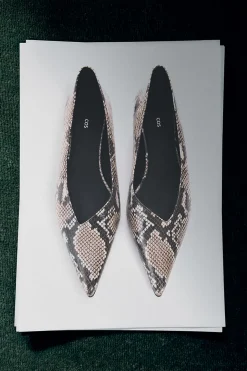New COS POINTED LEATHER KITTEN-HEEL PUMPS SNAKE-EFFECT