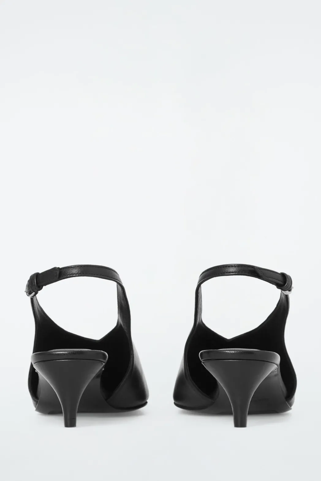Sale COS POINTED LEATHER SLINGBACK KITTEN HEELS BLACK
