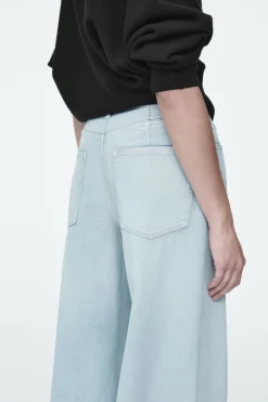 Best COS POOL WIDE-LEG JEANS LIGHT BLUE