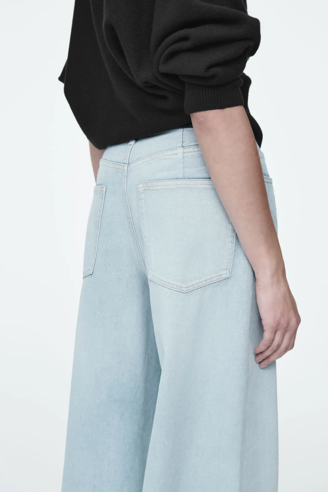 Best COS POOL WIDE-LEG JEANS LIGHT BLUE