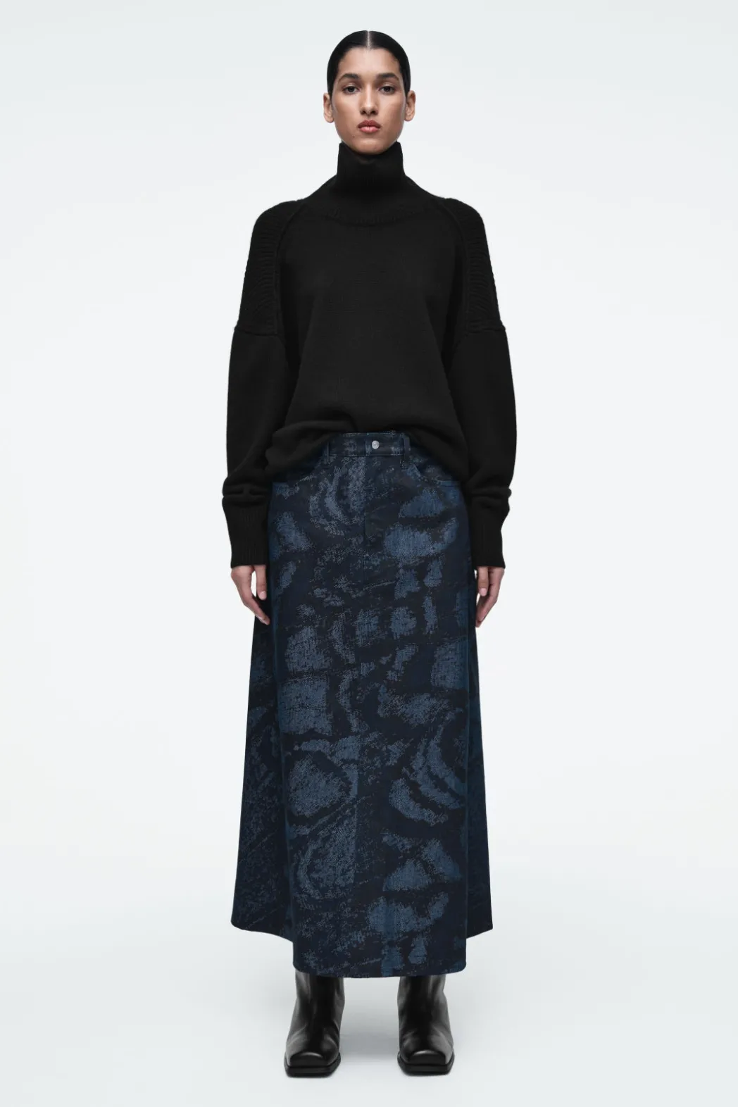 Discount COS PRINTED DENIM A-LINE MIDI SKIRT BLUE