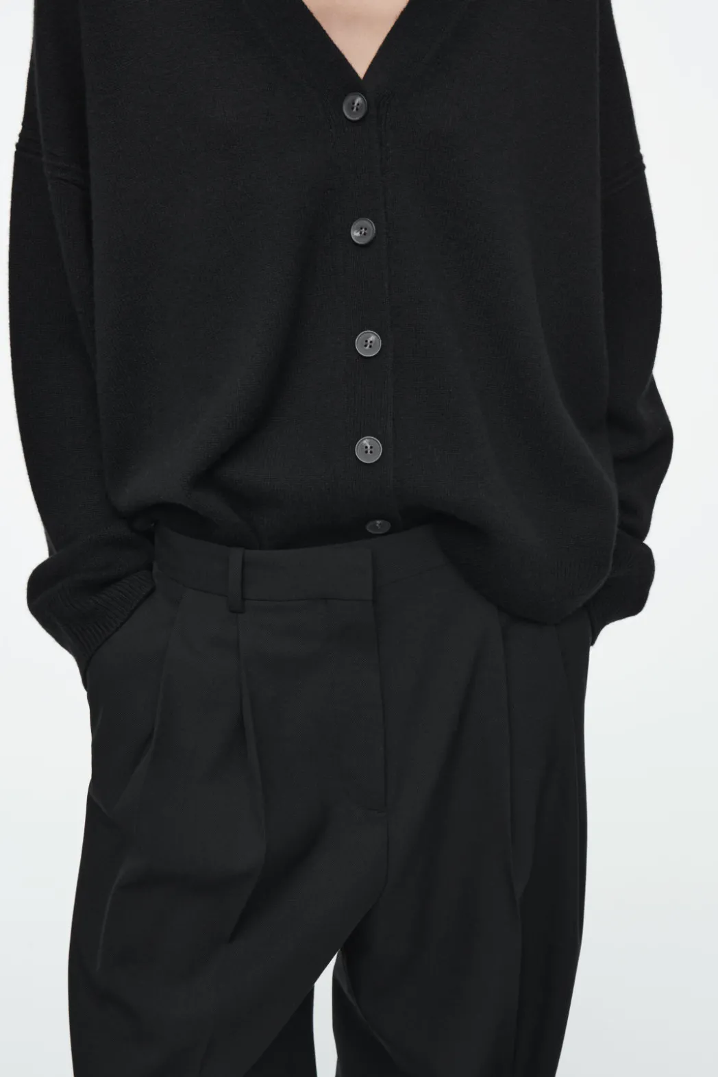 New COS PURE CASHMERE CARDIGAN BLACK
