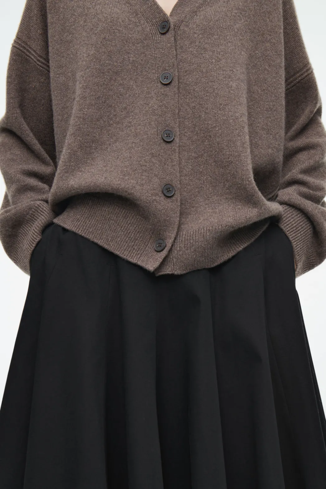 Outlet COS PURE CASHMERE CARDIGAN BROWN